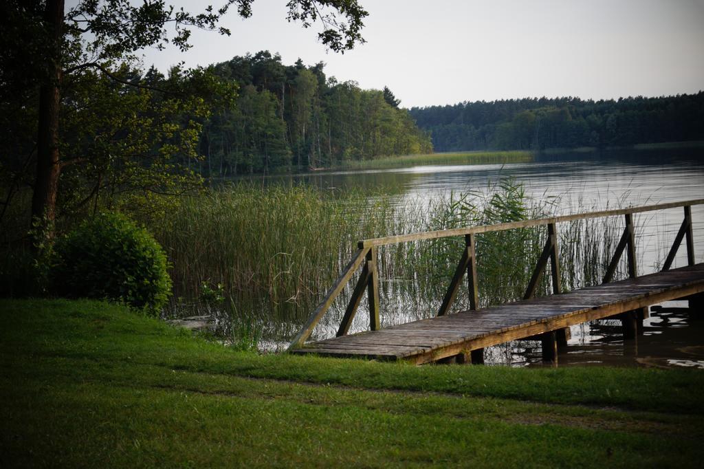 Hotel Kleines Meer Waren  Exteriör bild