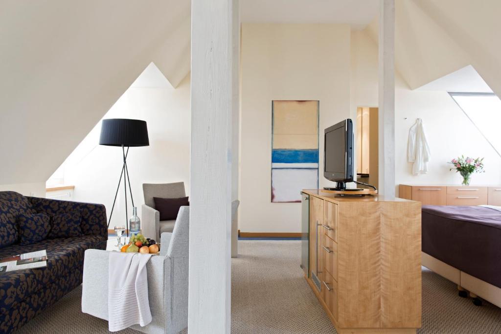 Hotel Kleines Meer Waren  Rum bild